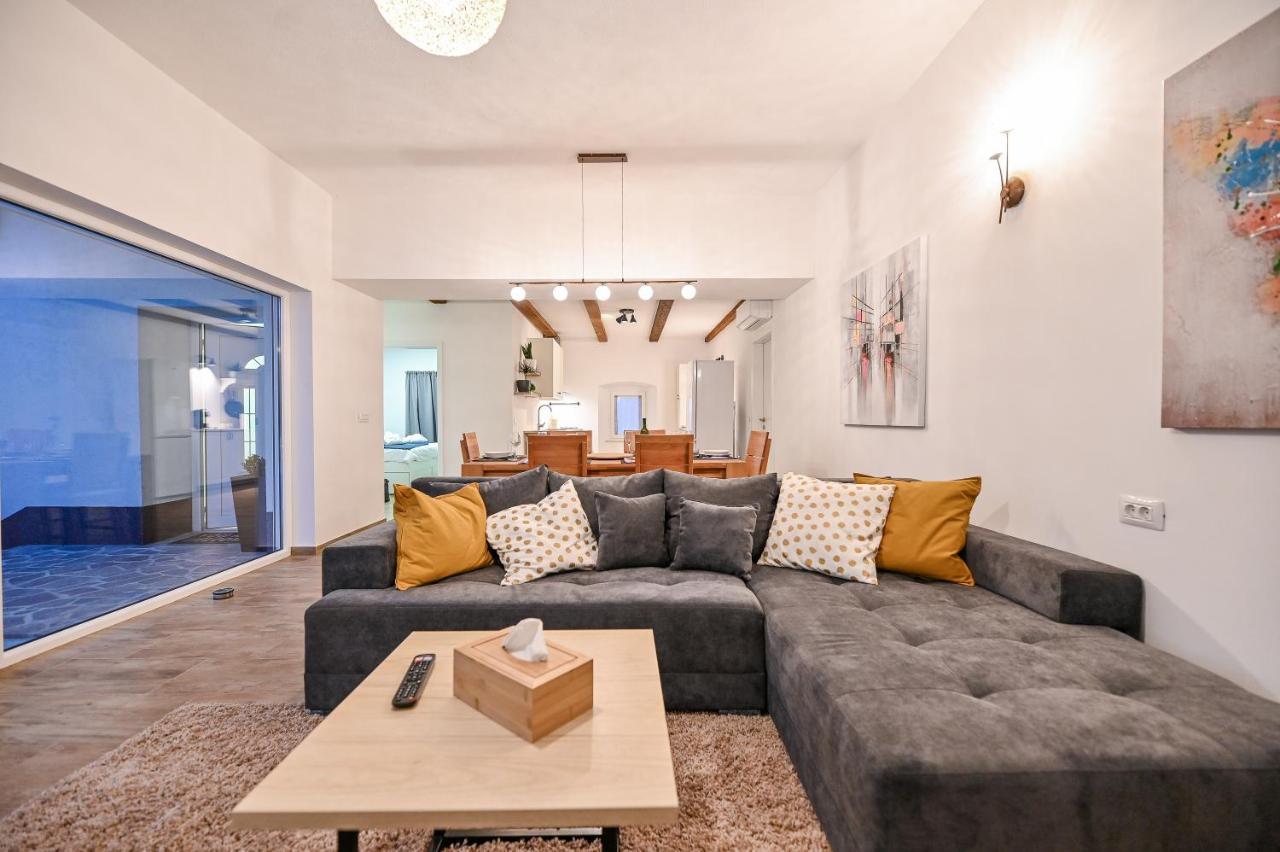 Villa Burra Hreljin Экстерьер фото