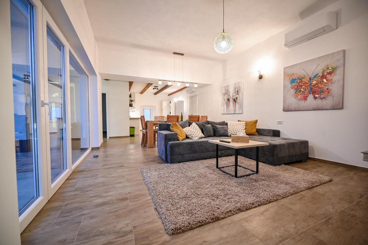 Villa Burra Hreljin Экстерьер фото