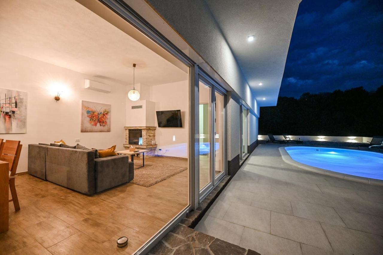 Villa Burra Hreljin Экстерьер фото